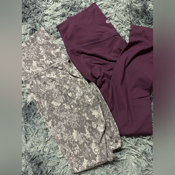 2 Size 6 Lululemon Leggins - Picture 2 of 4